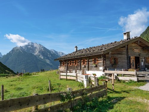  &copy; Florian Mädler